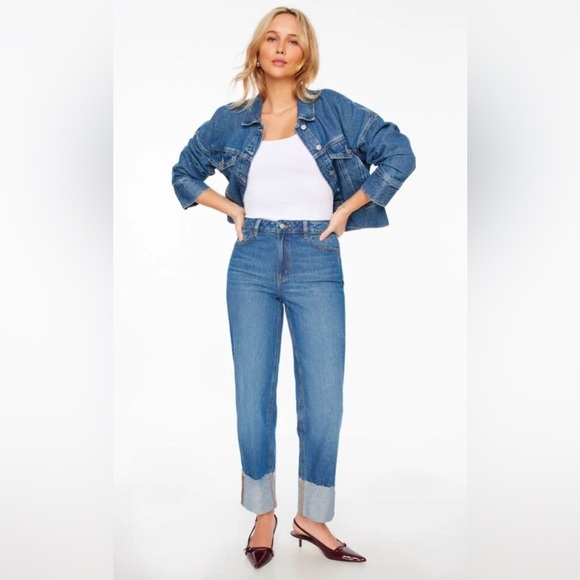 DYNAMITE Sz 27 Justina Jeans Mid-Wash Straight Leg high Waisted NEW WITH TAGS - Picture 2 of 16